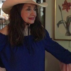 Meet your Posher, Emily